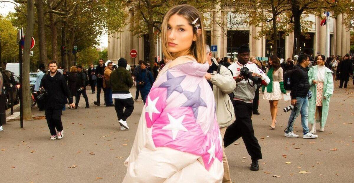 Em Paris, filha de Xuxa Meneghel surge arrasadora com look de mais de R$ 45 mil