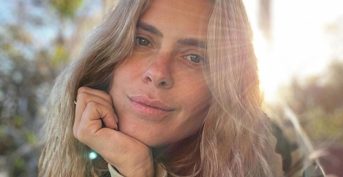 Carolina Dieckmann esbanja boa forma durante treino de luta e web vai à loucura: ”Perfeita”