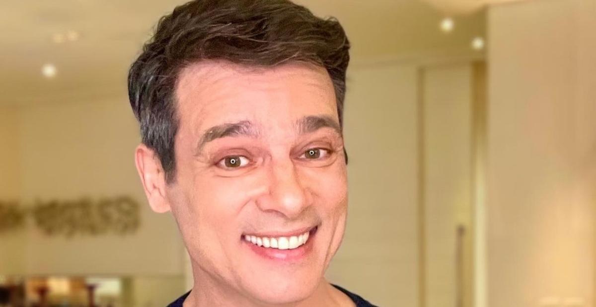 Após dois anos sem abraçar a mãe, Celso Portiolli registra momento e emociona web: ”Que lindo”