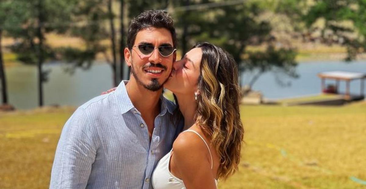 Giovanna Lancellotti curte passeio com o namorado durante viagem: ”Que gata!”