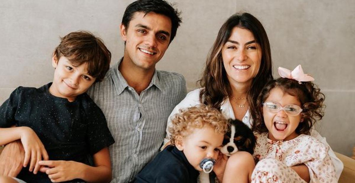 Longe do marido, Mariana Uhlmann curte dia com os três filhos e admite: ”Pensei em desistir”