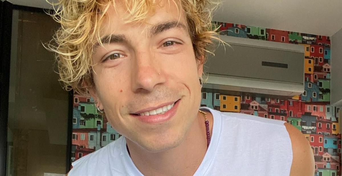 Di Ferrero celebra Dia do Compositor Brasileiro relembrando sucessos de sua carreira