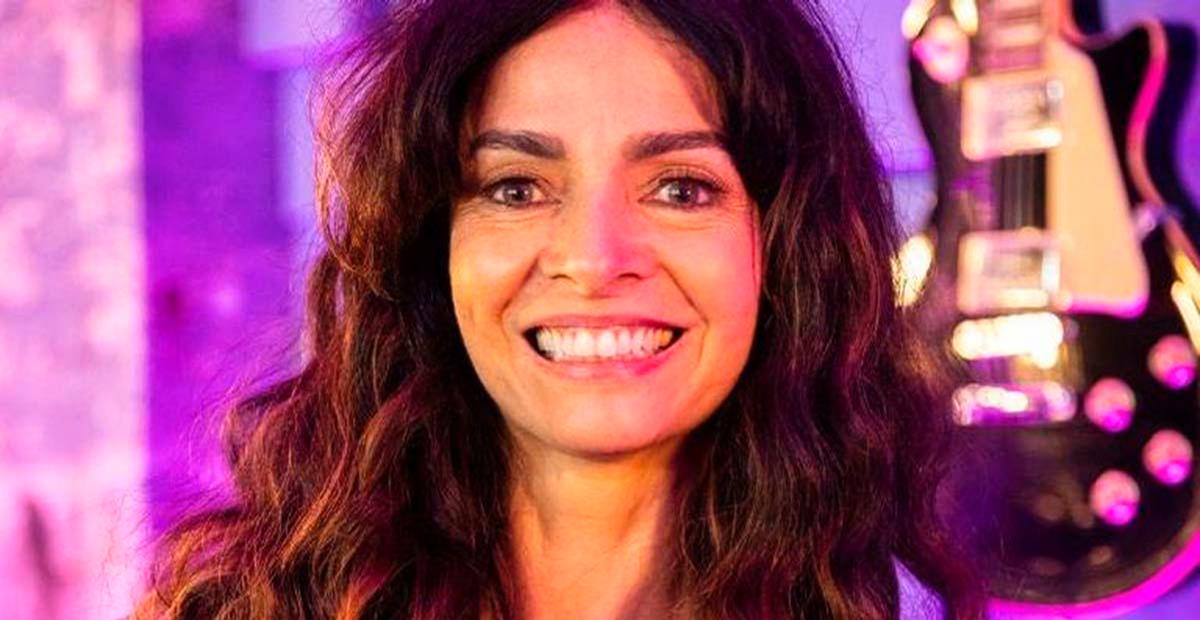 Citada no ‘The Masked Singer’, Claudia Ohana revela se é a Gata Espelhada