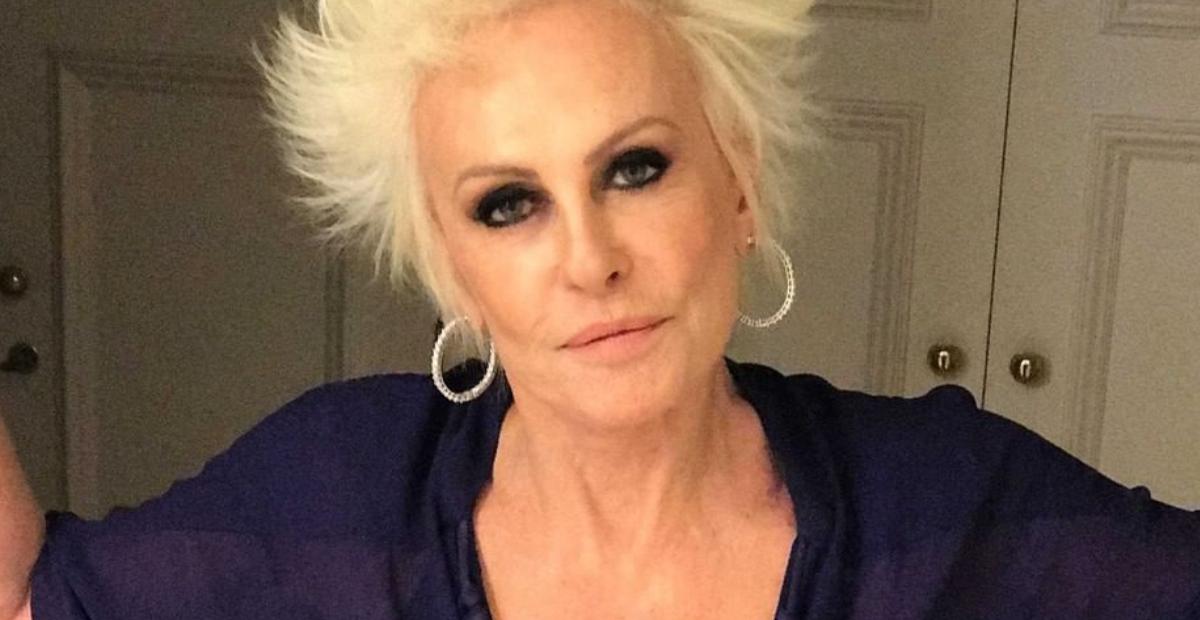 Ana Maria Braga faz homenagem à falecida cachorrinha e se emociona: ”A falta que ela me faz”