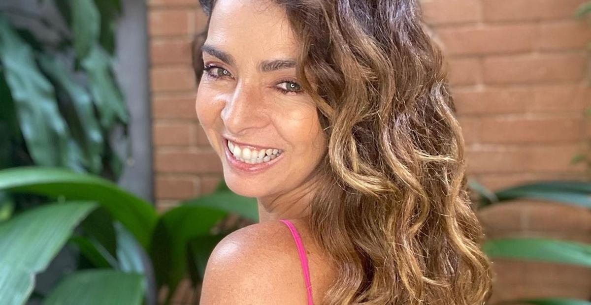 Claudia Ohana celebra aniversário da filha e semelhança entre elas chama atenção: ”Idênticas”