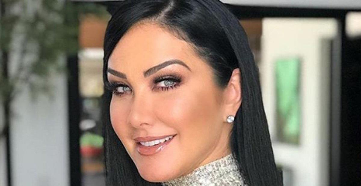 De top e barriga de fora, Helen Ganzarolli exibe beleza e arranca suspiros