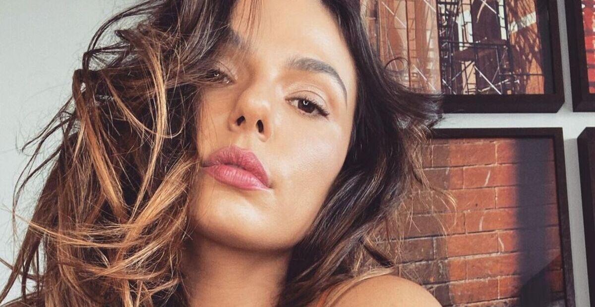 Isis Valverde exibe barriga chapada em look cheio de estilo: ”Que linda”