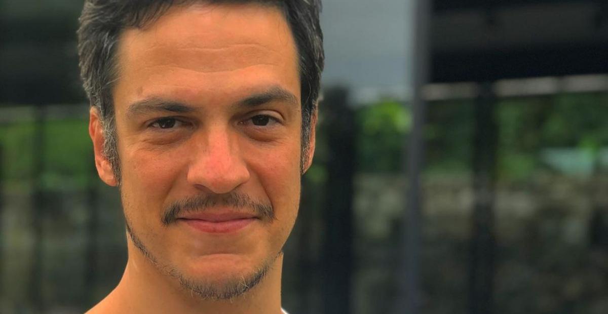 Mateus Solano apresenta seu personagem na próxima novela das 19h: ”Preparem seus corações”