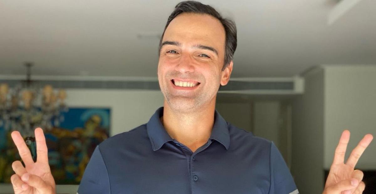 Tadeu Schmidt recorda visita à casa do ‘Big Brother Brasil’: ”Até o Big Fone eu atendi”