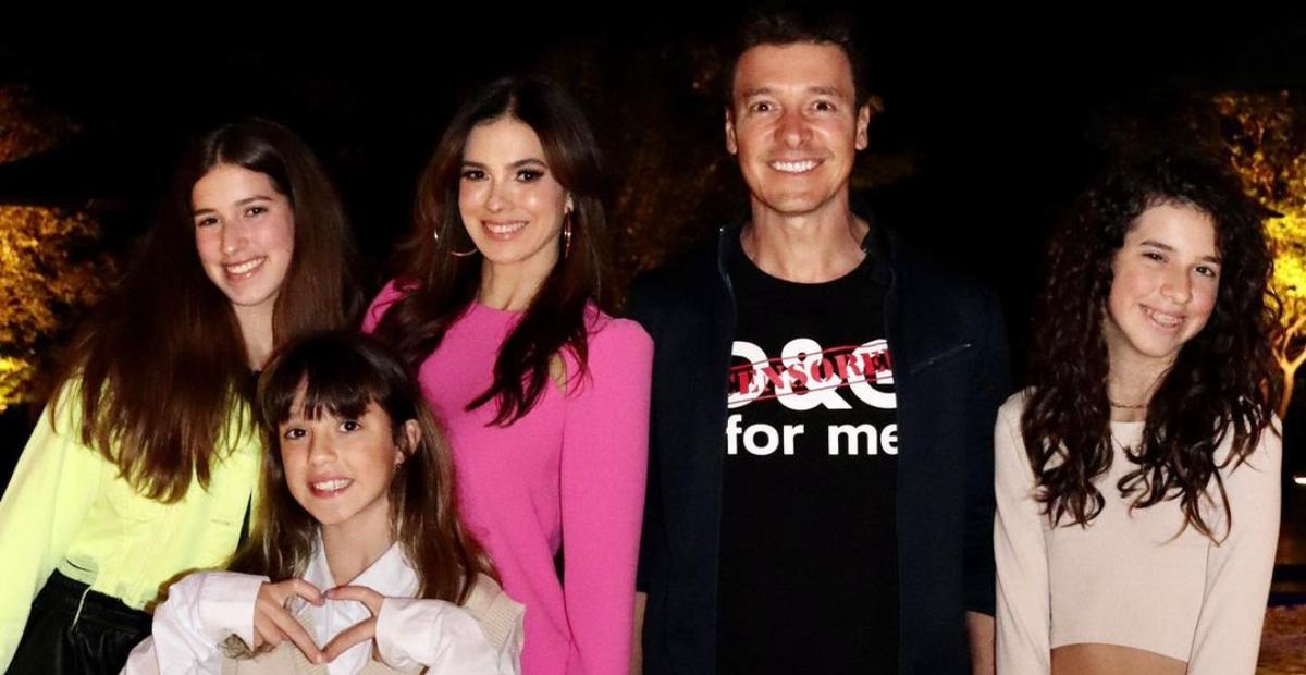 Vera Viel posta clique em família e agradece parceria com o marido, Rodrigo Faro