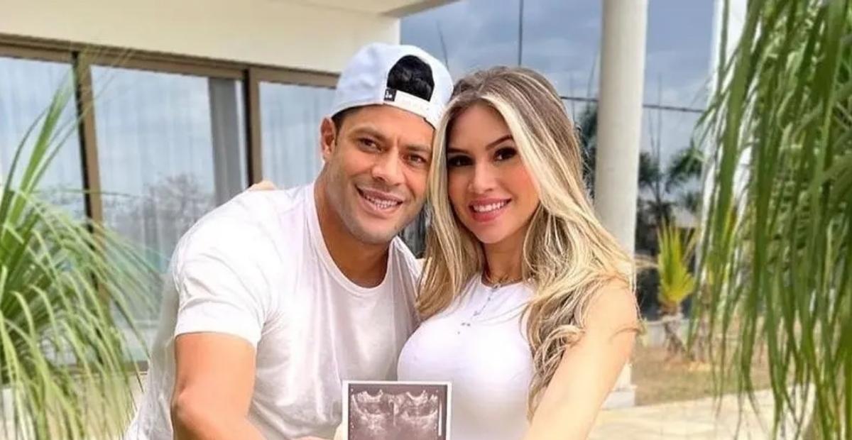 Hulk Paraíba revela sexo e nome do primeiro filho com Camila Ângelo em chá revelação