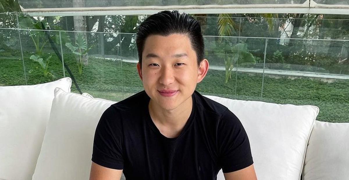Em vídeo, Pyong Lee chora ao ler carta aberta admitindo ser um novo homem: ”Abomino quem já fui”
