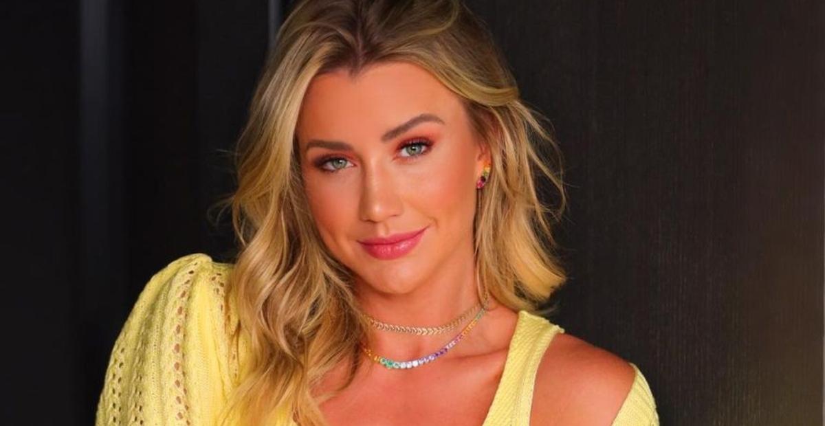 Ana Paula Siebert surge deslumbrante ao apostar em look grifado de R$31,4 mil para jantar