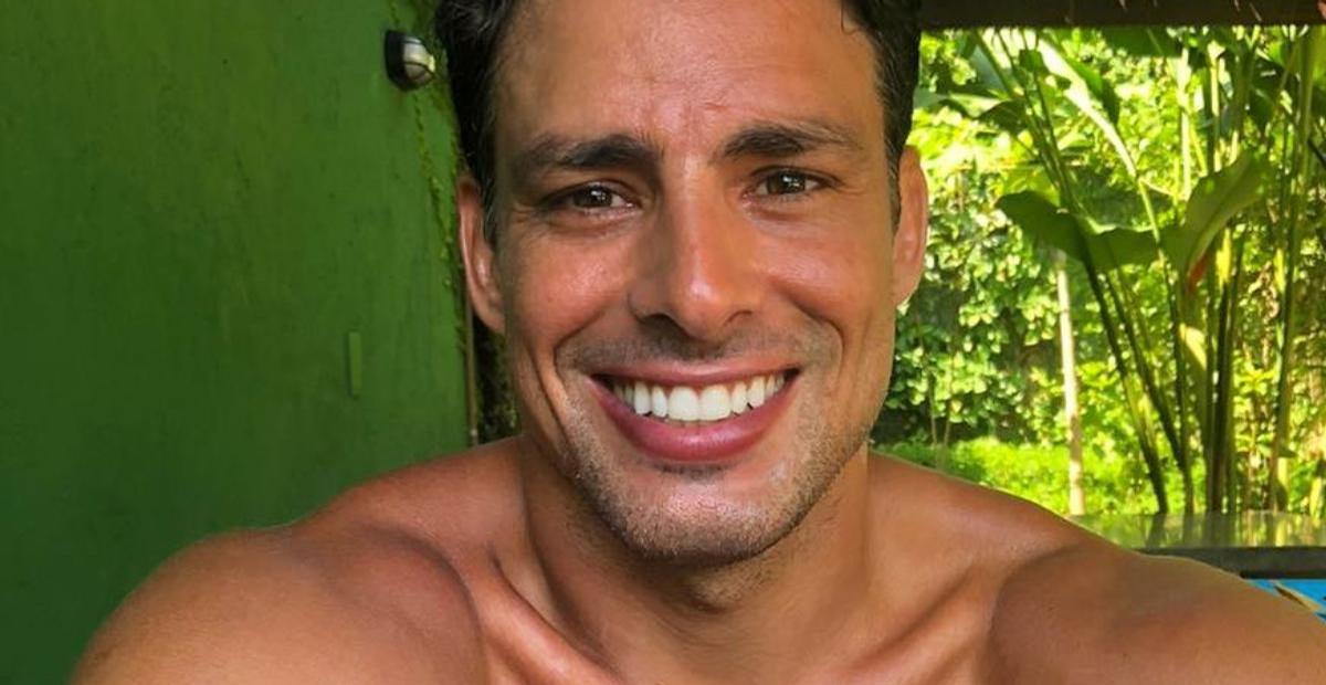 Nas Maldivas, Cauã Reymond passa por susto durante surf: ”Não sei o que teria acontecido”