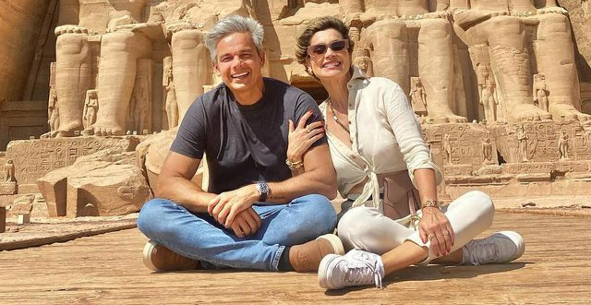 Otaviano Costa curte momentos românticos com Flávia Alessandra durante viagem pelo Egito