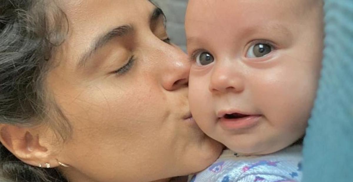 Camilla Camargo posta lindo clique da filha e celebra seus 7 meses: ”Amor de mãe só multiplica”