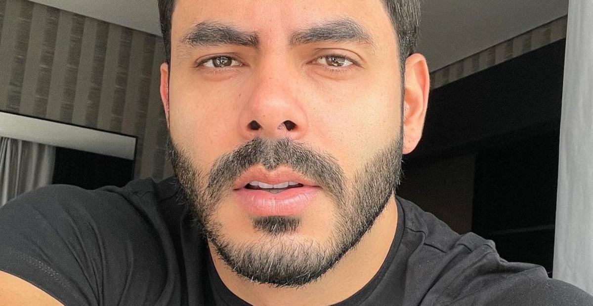 Em Orlando, Rodolffo passeia com carro esportivo de luxo e choca web: ”Ele é diferenciado”