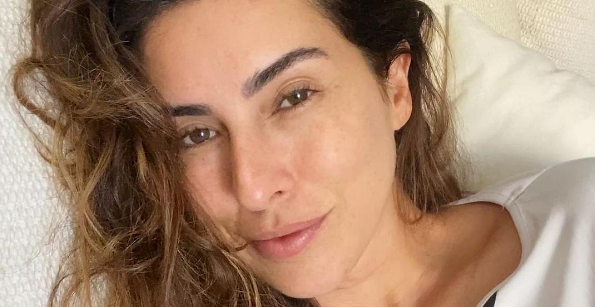 Fernanda Paes Leme curte passeio de barco na com amigos: ”Queria que essa fantasia fosse eterna…”