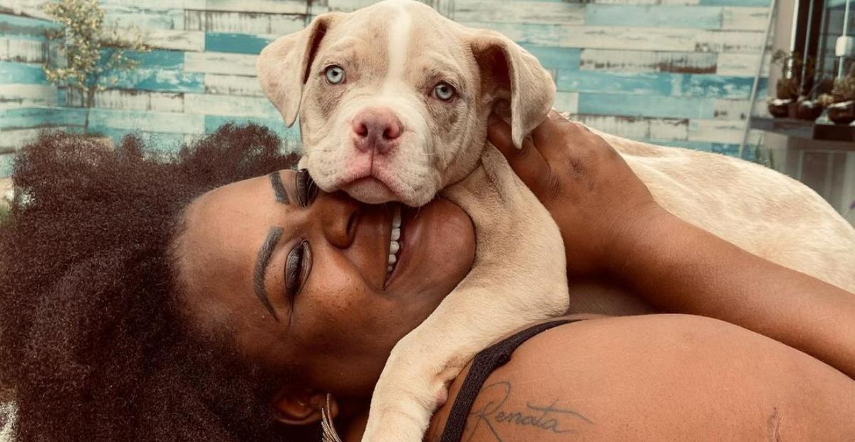 Jojo Todynho se derrete ao surgir coladinha com seu cãozinho: ”Mamãe te ama malvadão!”