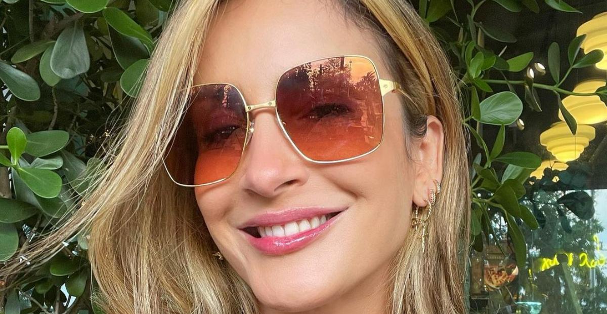 Claudia Leitte exibe bastidores de comercial do ‘The Voice Brasil’: ”Faltam 7 dias para começar”