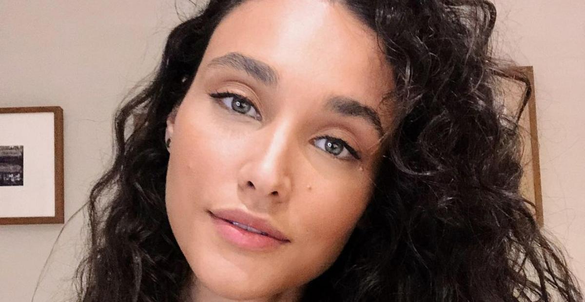 Débora Nascimento surge coladinha com sua mãe e sua filha: ”Meu estado originário”