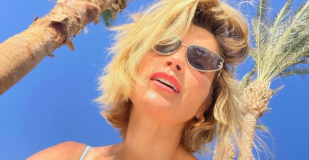 Com biquíni fininho, Flávia Alessandra renova o bronze em hotel de luxo no Egito: ”Obra de arte”