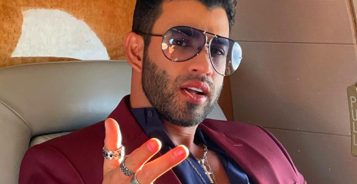 Gusttavo Lima pega fãs de surpresa e anuncia videoclipes especiais de duas músicas