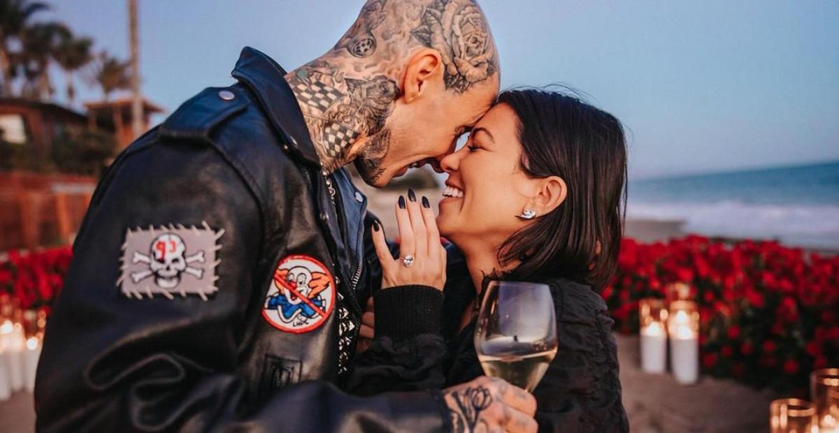 Kourtney Kardashian publica cliques inéditos do noivado com Travis Barker