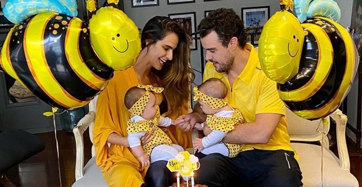 Marcella Fogaça e Joaquim Lopes comemoram os sete meses das filhas gêmeas, Pietra e Sophia