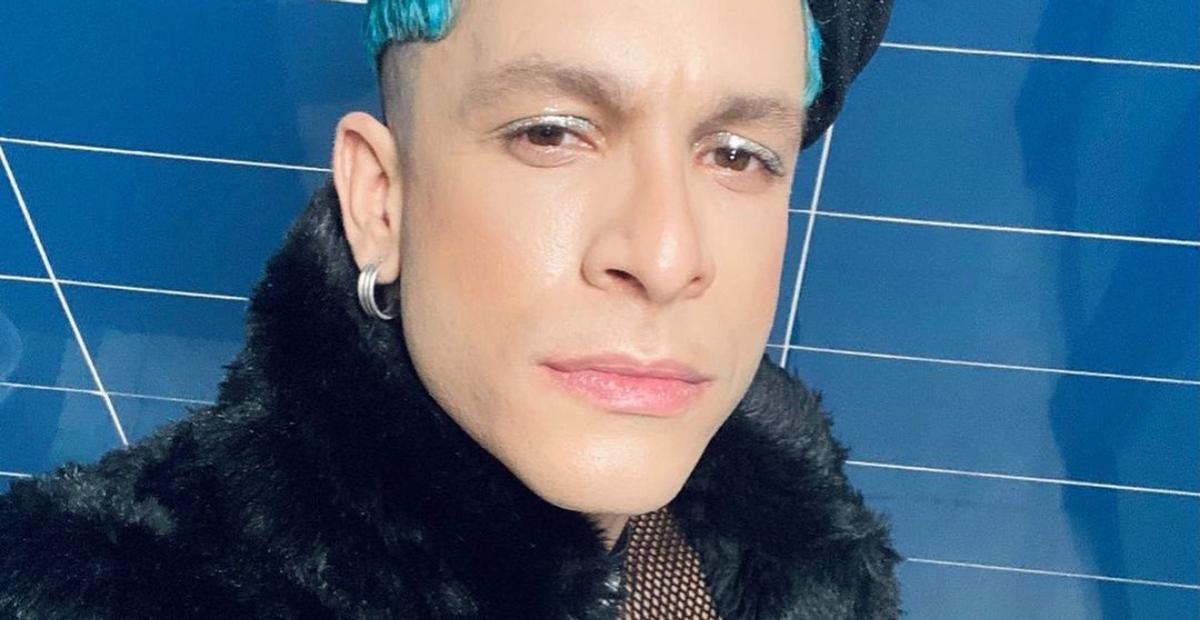 Rainer Cadete cobre apenas o essencial em look para ‘Verdades Secretas 2’: ”Chegay!”