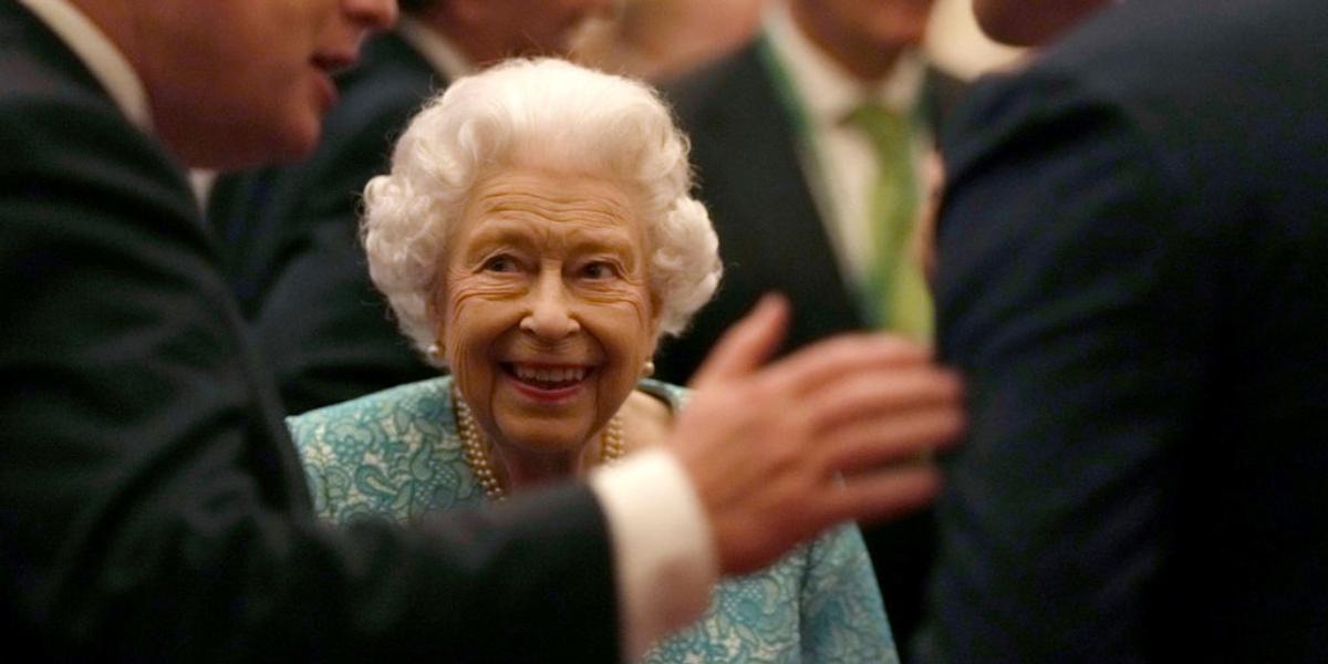 Rainha Elizabeth II cancela viagem à Irlanda do Norte por ordens médicas