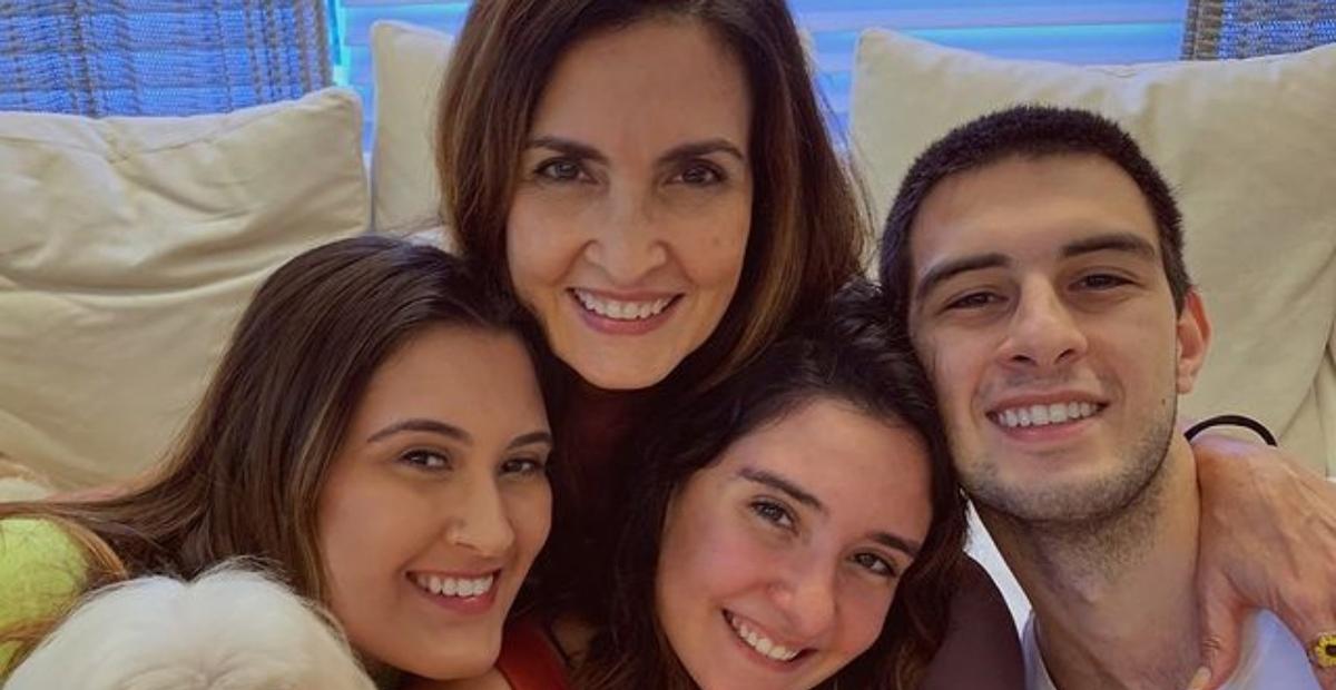 Aos 63 anos, Fátima Bernardes detalha relação com seus filhos