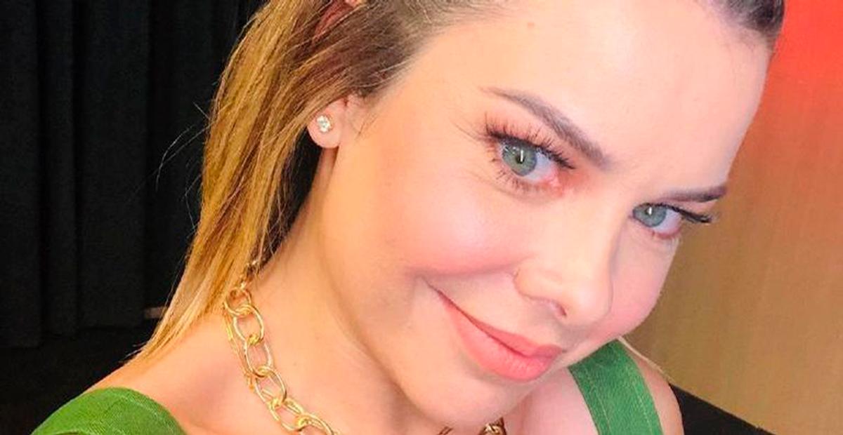 Fernanda Souza mostra novo visual e boa forma arranca muitos suspiros