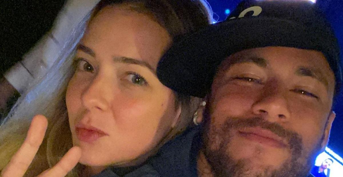 Neymar Jr. homenageia a mãe de seu filho, Carol Dantas: ”Minha companheira, amiga de fofoca!”