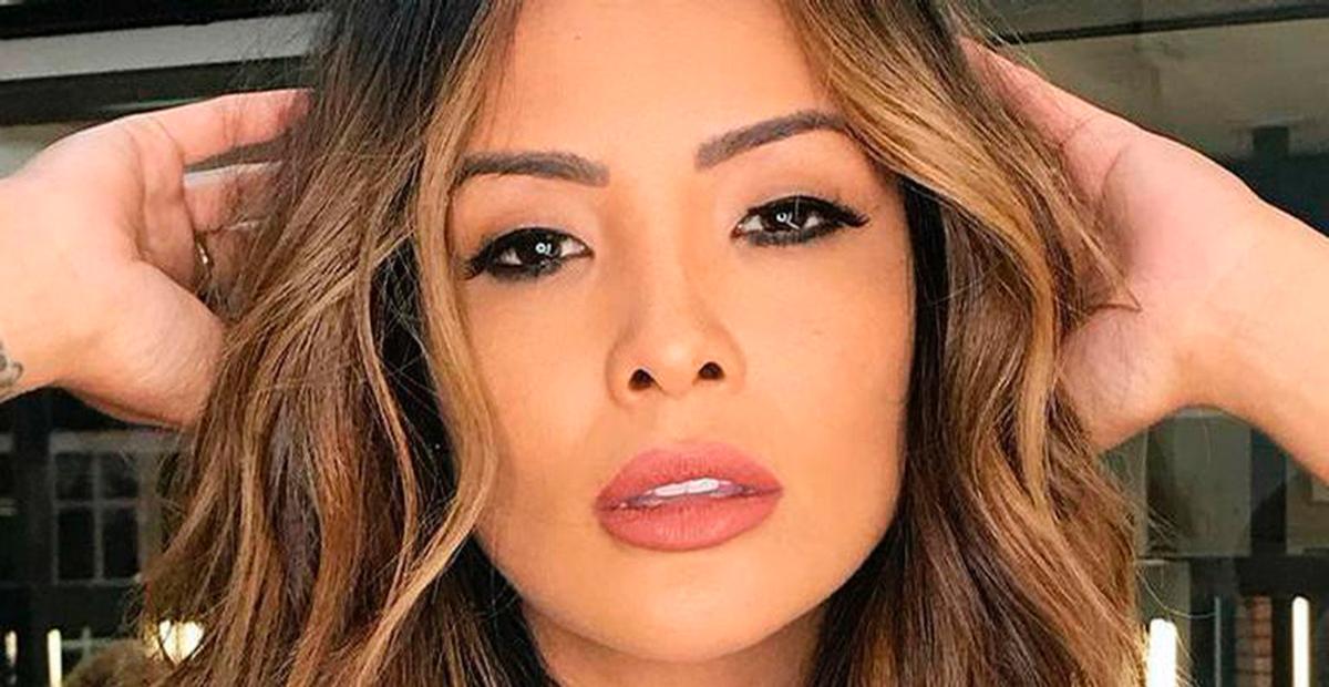 Carol Nakamura sensualiza na cachoeira e arranca suspiros com físico sarado