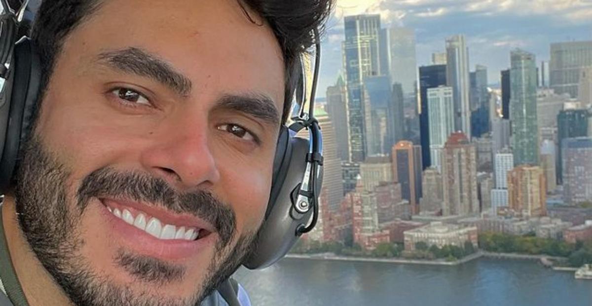 Ex-BBB Rodolffo faz passeio de helicóptero em Nova York: ”Sensação incrível”