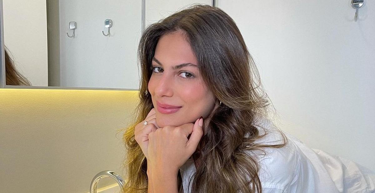 Mari Gonzalez exibe corpo escultural em clique ousado no chuveiro