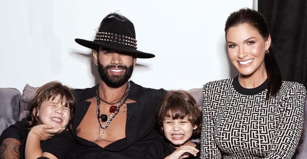 Gusttavo Lima surge com Andressa Suita e os filhos após volta aos palcos: ”Família linda”