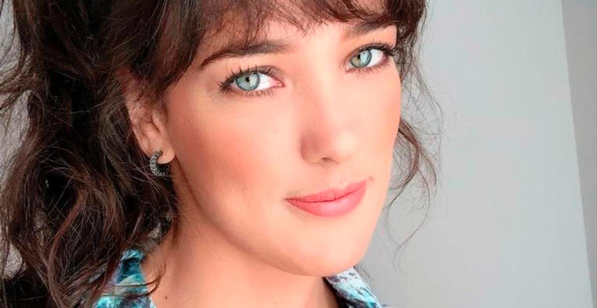 Adriana Birolli é clicada de fio dental e exibe corpão em Ilha Bela