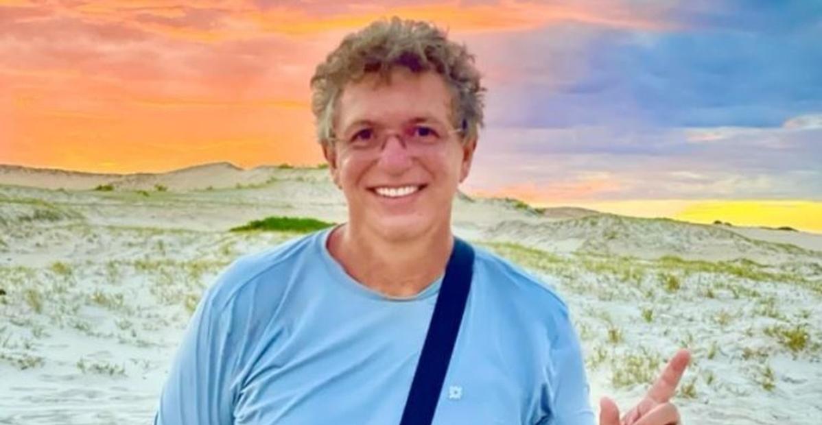 De máscara, Boninho posta clique na academia e celebra: ”De volta ao treino”