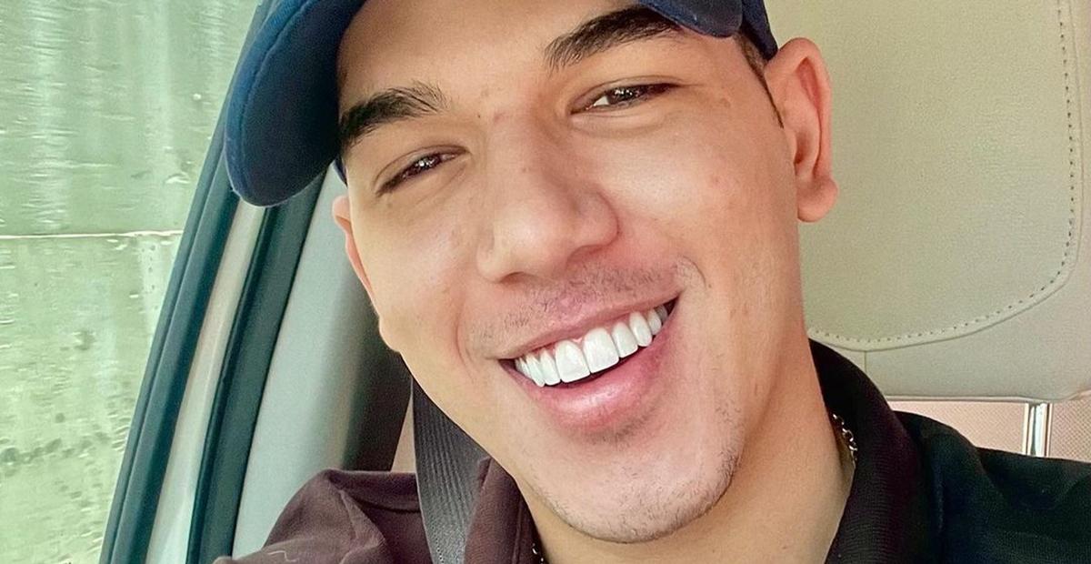 Zé Vaqueiro se pronuncia sobre a decisão de não convidar a mãe para seu casamento