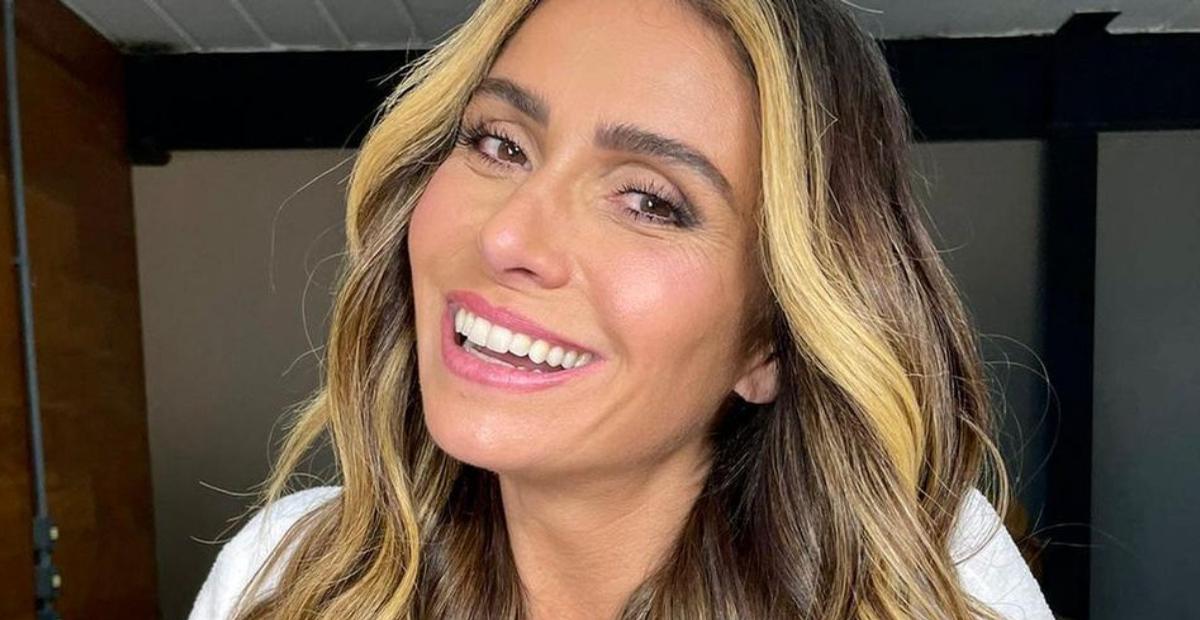 Giovanna Antonelli relembra beijo lésbico em novela: ”Amor e respeito é tudo que precisamos”