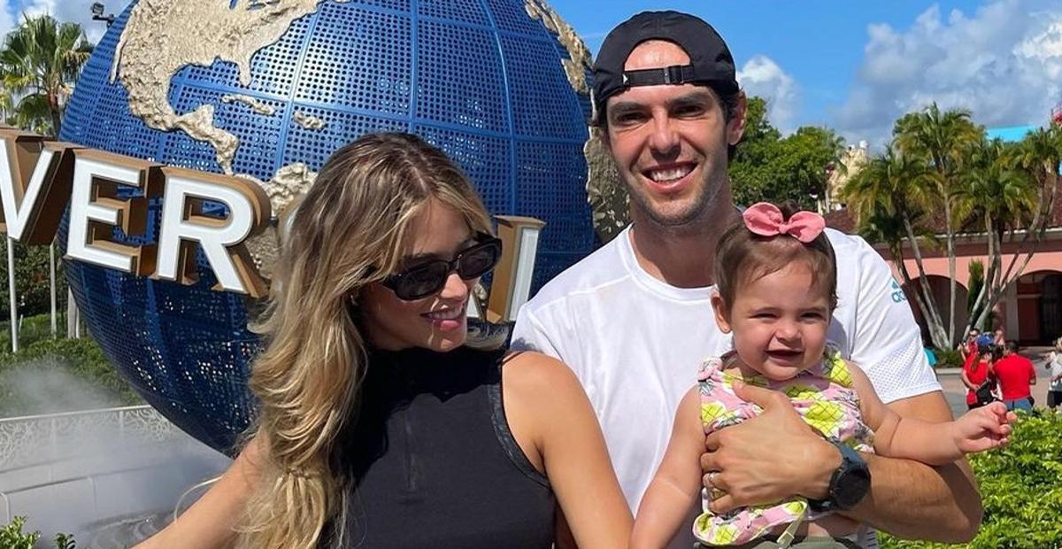 Carol Dias derrete a web ao publicar sequência de fotos perfeitas em família
