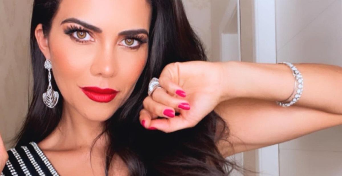 Exibindo barriguinha trincada, Daniela Albuquerque posta vídeo dançando: ”Que corpo perfeito”