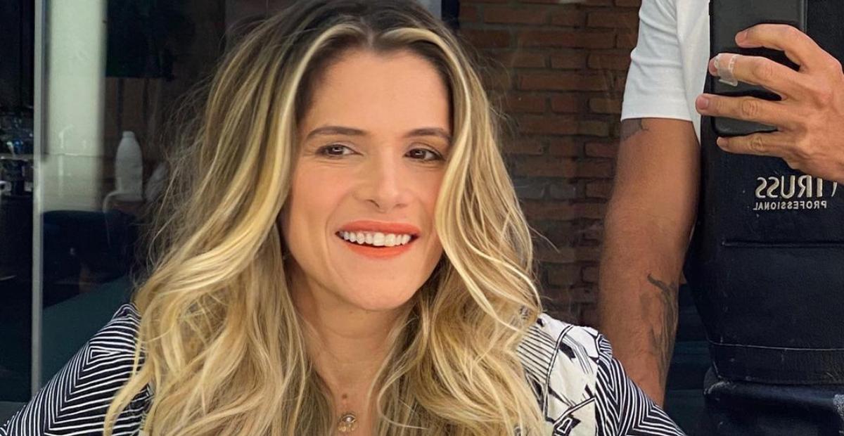 Ingrid Guimarães exibe boa forma durante prática de yoga e recebe elogios: ”Musa”