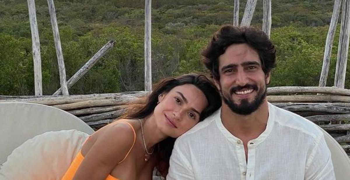 Thaila Ayala curte piquenique com Renato Góes e ganha elogio de Grazi Massafera: ”Está linda”
