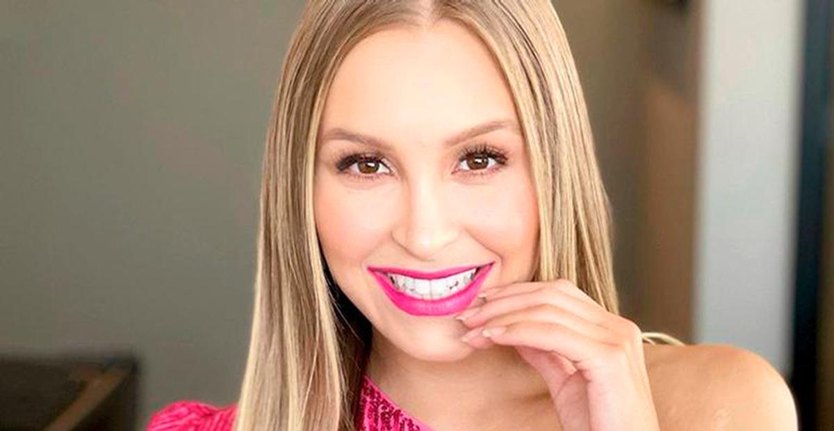 Carla Diaz surpreende de topless e mostra tatuagem ousada: ”Que deusa”