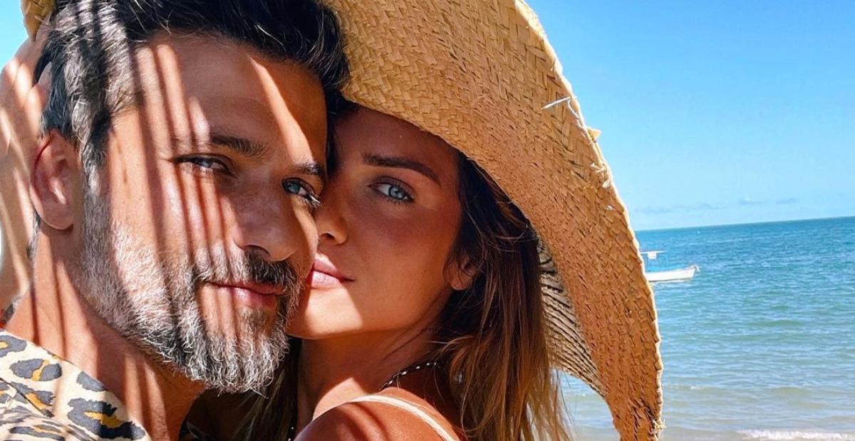 Bruno Gagliasso publica cliques perfeitos com Giovanna Ewbank: ”Que casalzão”