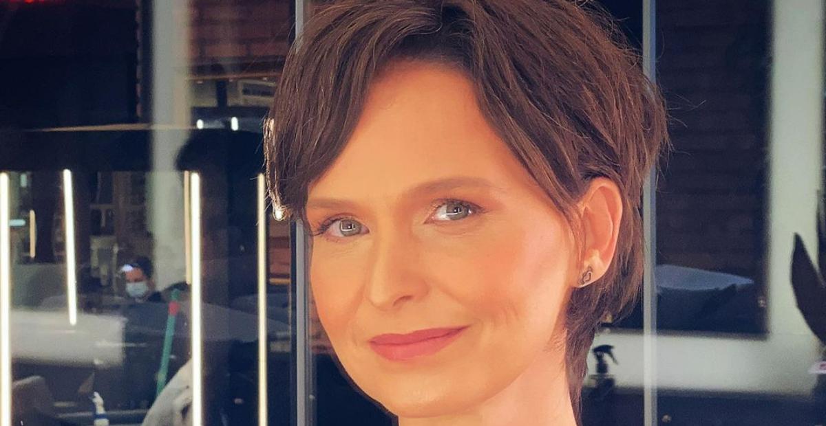 Fernanda Rodrigues faz mudança de visual e doa cabelo: ”Pra crianças em tratamento de câncer”