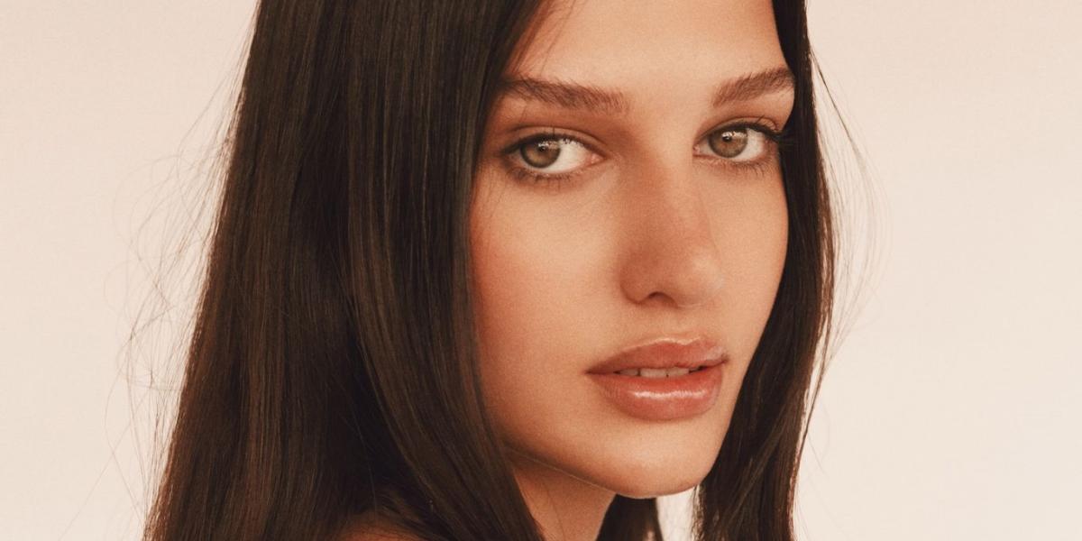 Karolina Moura, modelo brasileira que conquistou a Europa, celebra sucesso: ”De Goiânia a Milão”